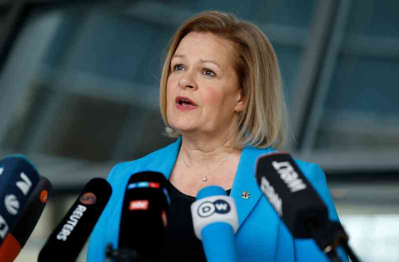 Nancy Faeser, ministra del Interior alemana, dijo que las acusaciones, de ser ciertas, eran un ataque 
