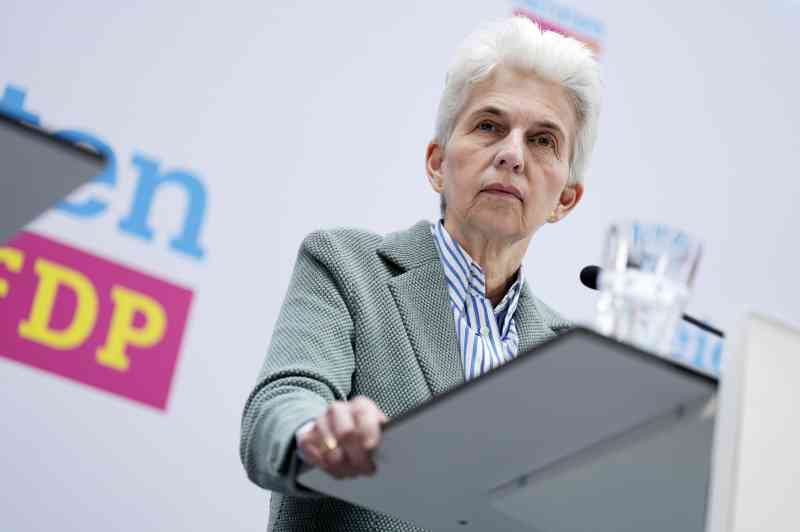 Marie-Agnes Strack-Zimmermann, la principal candidata del Partido Democrático Liberal de Alemania para las elecciones europeas, dijo que Krah debería retirar su candidatura